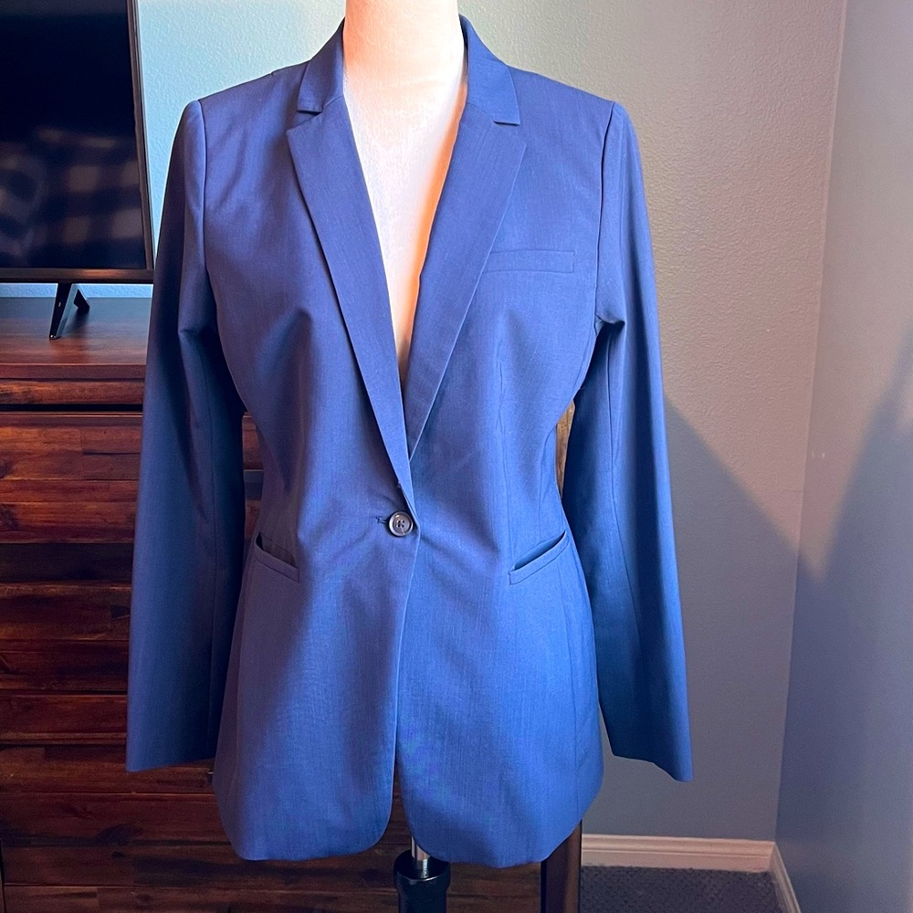 BANANA REPUBLIC Navy Blue Women’s Blazer Size 10 - Excellent Condition